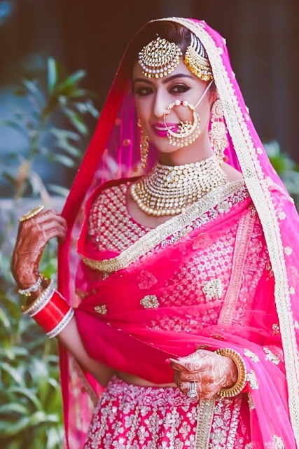 How To Wear Your Dupatta Today