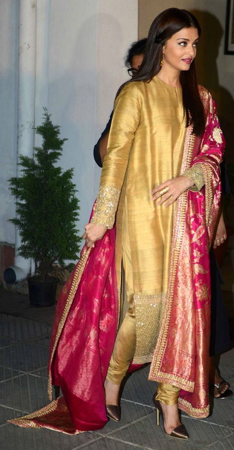 Aishwariya in Golden Tussar Kurta