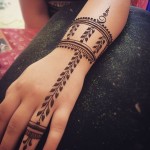 Leaf Inspired Simple Mehndi Designs Leaf inspired Mehndi design