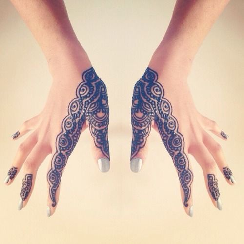 Lace glove heena