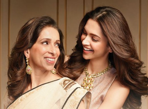 Gorgeous Ethnic Outfits for your mother