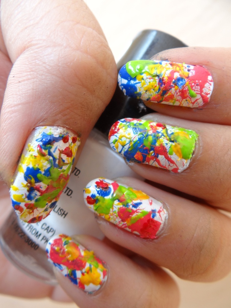 Holi nail art