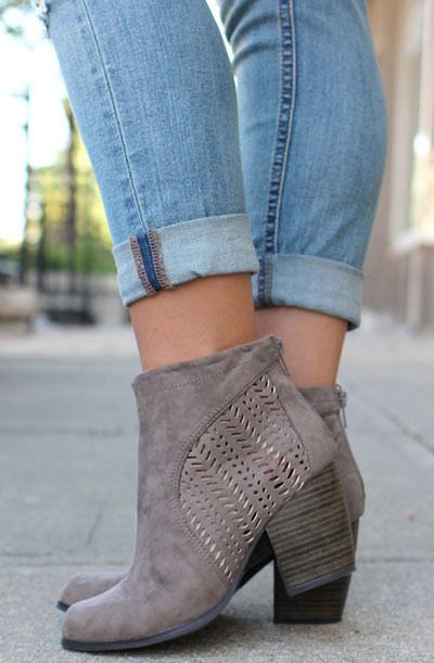How to wear ankle length boots with denims