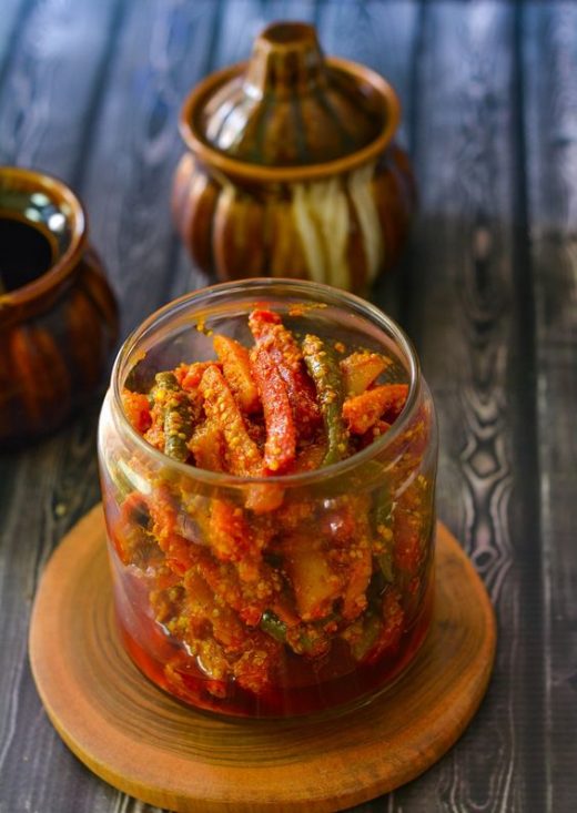 Gajar Mooli Achaar