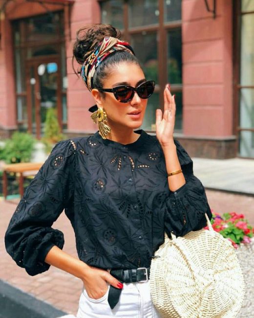 Monsoon hairstyle with scarfs