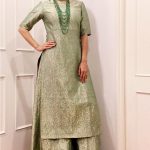 3 Dia Mirza Kurta's Which You Can Make From Old Silk And Brocade Sarees Dia Mirza kurta designs