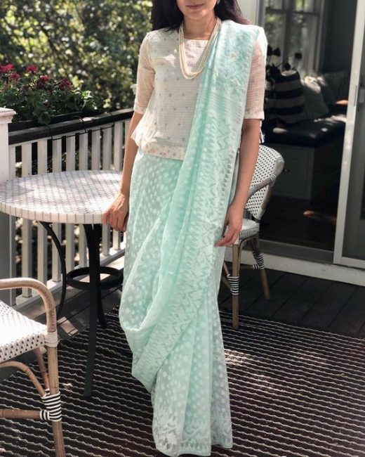 How to wear a saree palla