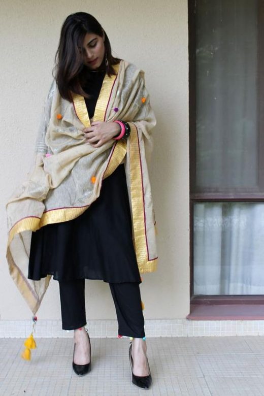 How to pep up plain kurtas