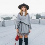 4 Ways To Look Fashionable In A Winter Scarf Styling with winter scarf