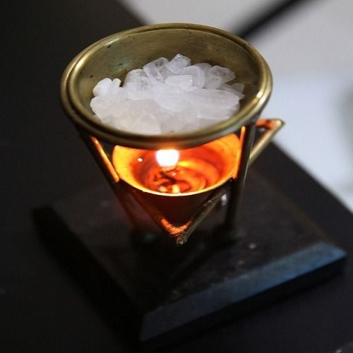 Benefits Of Burning Kapur or Camphor At Home