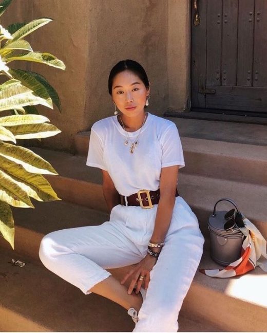 How to wear white trousers in summers