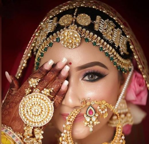 Band style bridal mattha patti designs