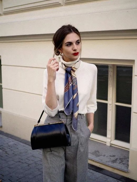 How to wear a printed scarf with turtle neck in winters