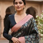 Neckpieces to try with V neck blouse