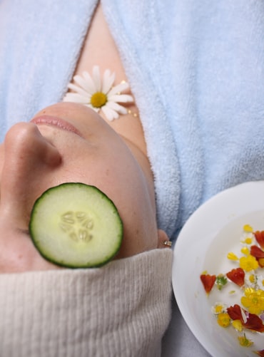 Soothe irritated eyes instantly with these home remedies