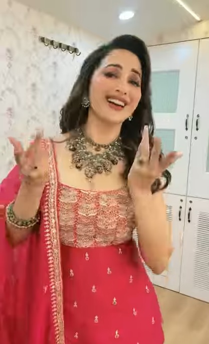 Madhuri Dixit Nene wishes Happy Janmashtami
